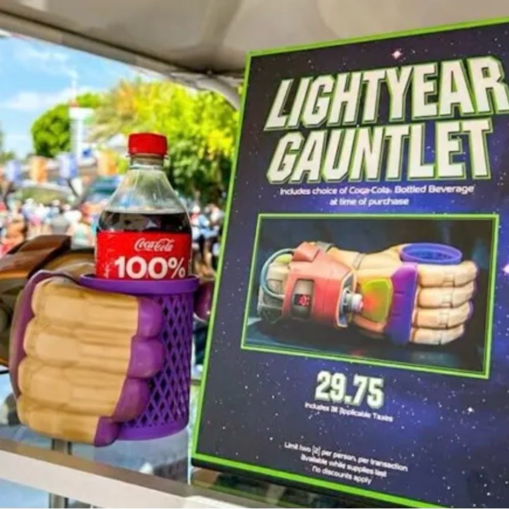 DISNEY PARKS BUZZ LIGHTYEAR GAUNTLET CUP LIGHT-UP HOLDER BRAND NEW SEALED BAG